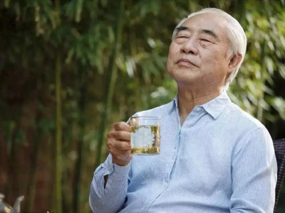 高尿酸患者喝茶争议:能喝还是不能喝?这几种茶得谨慎!