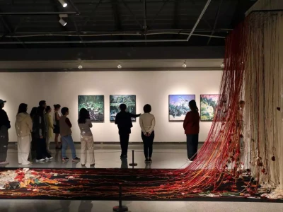 用艺术疗愈城市心灵，关山月美术馆开启今春首场“美术馆之夜”火影忍者特展空降曼谷，动漫迷必打卡，忍者之旅等你体验