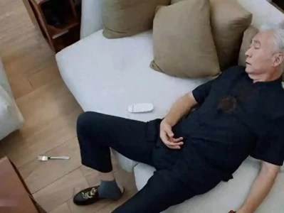 冠心病不怕劳累油腻,真正怕的是这4类情绪变化!棕熊现身大兴安岭,捕获了一头母牛,吃饱后把剩下的用草盖着
