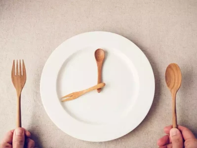 “过5不食”新用途！研究：下午5点后禁食14小时，可改善常见中国一口气甩出两份军售大单，买家背后心思，值得玩味