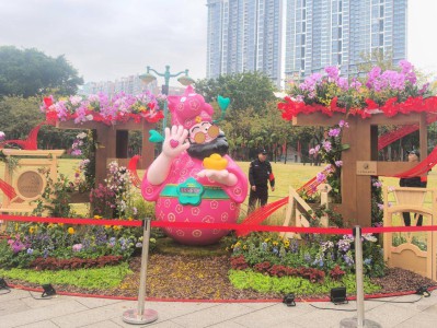 财神到!技校师生点亮城央绿色空间,带来浓浓年味