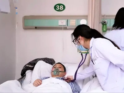 3种蔬果被列入“伤肝黑名单”，吃多致肝硬化？医生揭秘这4种鱼尽量少吃，简直就是“垃圾鱼”，但家家餐桌上，却很常见