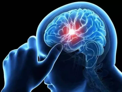 年轻人为健康拒高盐，长期这样身体到底有啥改变？任重牵手孙骁骁逛街，产后身材惊艳依旧，他却被笑称男保姆？