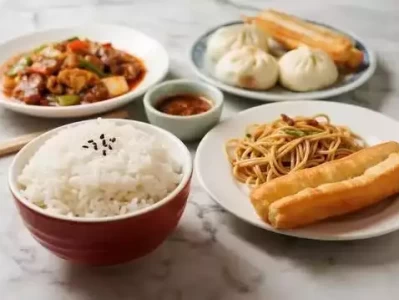 长期吃米与长期吃面，谁的心血管更健康？ 51岁吴京亮相中戏当期末考官，胡子拉碴、皮肤粗糙，整个人好沧桑