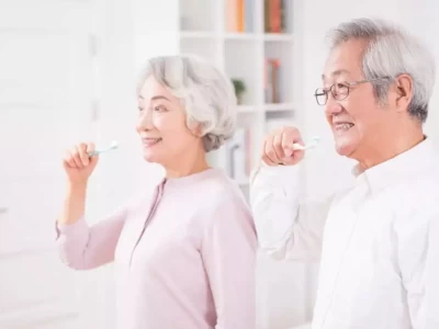 老人小孩注意！几个口腔护理要点