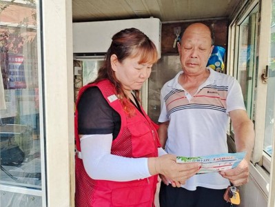 践行绿色新生活 分类入户助环保