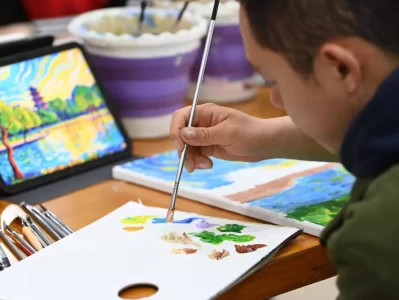 一堂爱的美术课：用艺术疗愈“星星的孩子”为何一代史莱克全员成神，而二代只有两人成神，真相竟与唐三有关