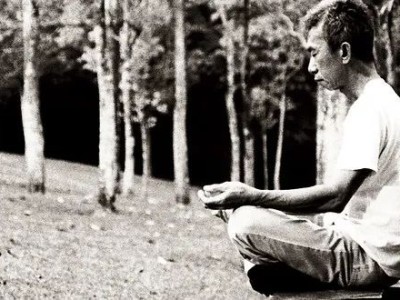 MRI扫描发现：8周冥想就能让你的大脑反应更快