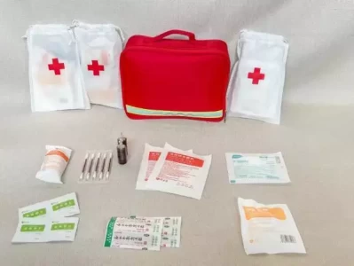 故宫向观众提供急救包 暑期日均接处医疗救助数十起蛇类中的“肥宅”代表，身体和人腿一样粗，毒性是眼镜王蛇的3倍