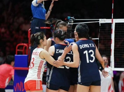 四战全胜！中国女排逆转战胜美国女排 阿灵顿站完美收官