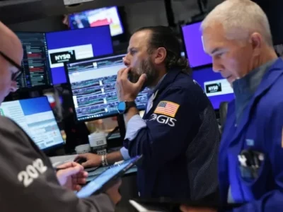 开盘：美股周三高开 市场继续关注财报