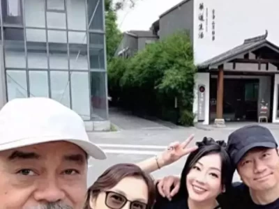 刘青云夫妇游成都，结婚27年丁克，郭蔼明58岁似38岁好抗老中国电磁炮专家，竟然是美国间谍，出卖大量情报，让国家损失惨重