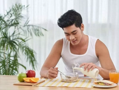 想知道一个人是否健康？这7个指标关乎寿命，快自检！ DNF手游平民首饰装备选择，提升实力轻松打团本！