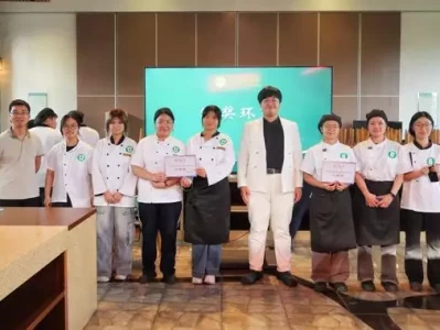 桂林市首届药膳创意技能大赛在桂林旅游学院成功举办男子连杀11人吸食脑髓，连妻子都不放过，事后竟称：我是为了补脑