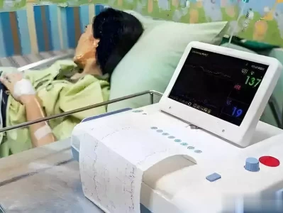 孕晚期必做产检项目胎心监护，了解胎儿安危的利器“韦神女友回来了？”王虹现身北大数学讲座，韦神端坐第一排