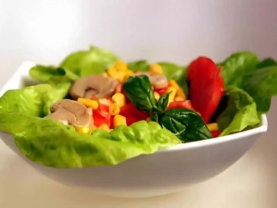 春天常吃这4道素菜，平衡膳食纤维增强抵抗力，安康度春乾隆生病，太医诊断后不说病因，尴尬开一药方：与皇后同住一百天