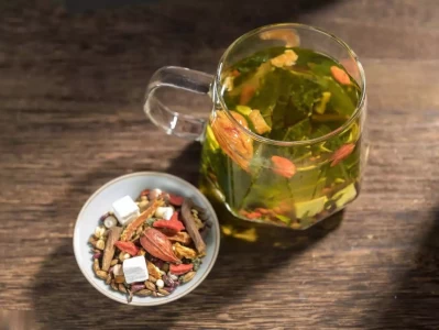 年轻人养生瞎泡蒲公英？几招打造“黄金饮品”，躺赢健康生活！