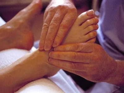 从“脚”开启健康之旅！足疗6大好处值得夸强援已到，哈梅内伊凌晨发文，人狠字不多，军方：上高超音速导弹