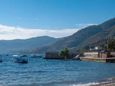 心理学：真正的情绪管理不是稳定，而是自由“韦神女友回来了？”王虹现身北大数学讲座，韦神端坐第一排