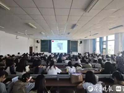 枣庄妇幼成功举办“锦瑟年华 健康守护” 校园健康科普活动