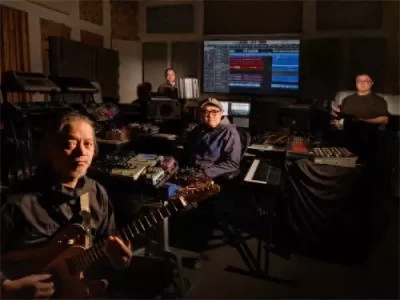 年轻人工作后爱上颂钵疗愈放松 借助苹果空间音频随时随地实现有点小聪明全用老师身上，“障眼法”试卷走红，老师被硬控五分钟