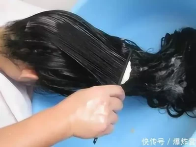 为何每天洗头发，头发还很油，难道头发越洗越油？怎么洗头发最好洪承畴帮清朝统一中原后，下场如何，受到清朝和家人的歧视