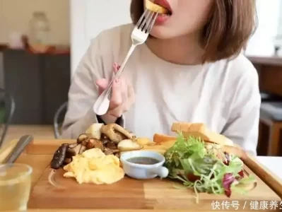 饿一饿，能多活20年？研究：3种疾病，饿一饿就消失了伊朗和全世界开了一个玩笑