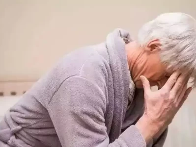 可穿戴汗液监测系统，无创追踪帕金森病情发展大快人心！浙江把27名专家除名并公示名单，有24名构成犯罪！