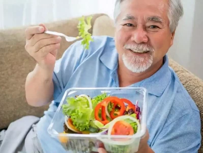 夏季到，医生劝高血脂患者：宁可吃鸡蛋，也别天天吃这5物《无期迷途》雷比尼斯cosplay