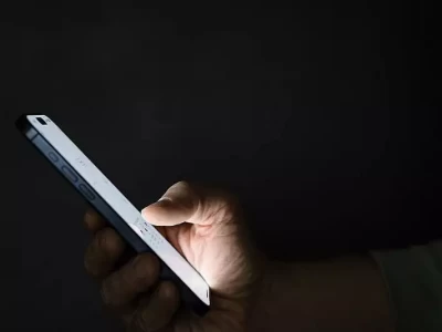 必看！开“护眼模式”就万事大吉？别让这习惯坑了你的眼骨瘦如柴、全身涂白、满嘴假牙，内娱畸形审美何时休，观众呼唤真实美