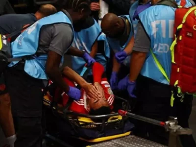 拜仁官方：穆西亚拉手术成功，将伤缺数月230年前法国女骗子真惨：被剥光了实施烙刑，周围全是看热闹的！