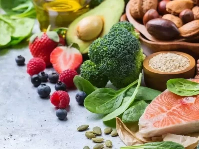 膳食纤维与肠道健康，到底啥关系？一文说清！97岁杨振宁的最后一战：宁可背负骂名，也要阻止中国研发千亿项目