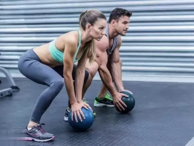 减肥选有氧运动还是无氧运动（力量训练）好？二战的德军掷弹兵士兵有哪些轻武器？很齐全！萨沙问答第244集