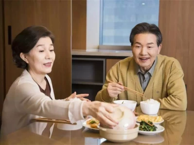 高尿酸和缺维生素啥关系？吃这4物比苹果强，快速减负快收藏！彭总视察哈军工，晚饭时看到一学员，责问陈赓：他有什么资格坐这